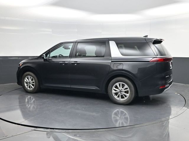 Used 2024 Kia Carnival LX image 5