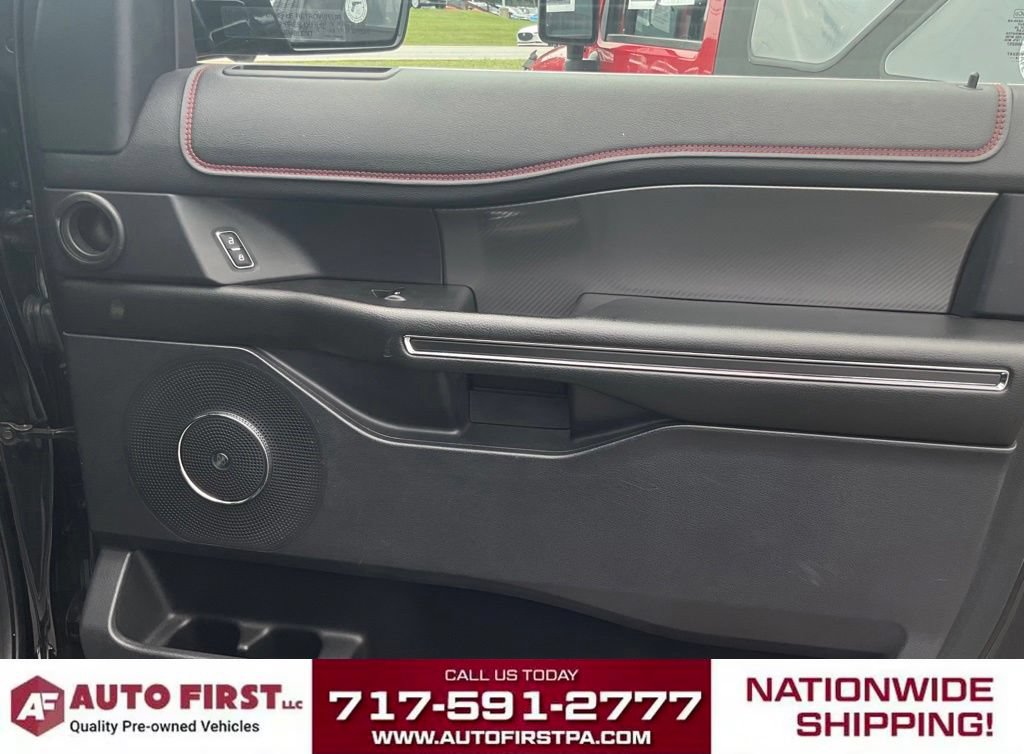 Used 2019 Ford Expedition Limited w/ Equipment Group 303A AWD/4WD image 16
