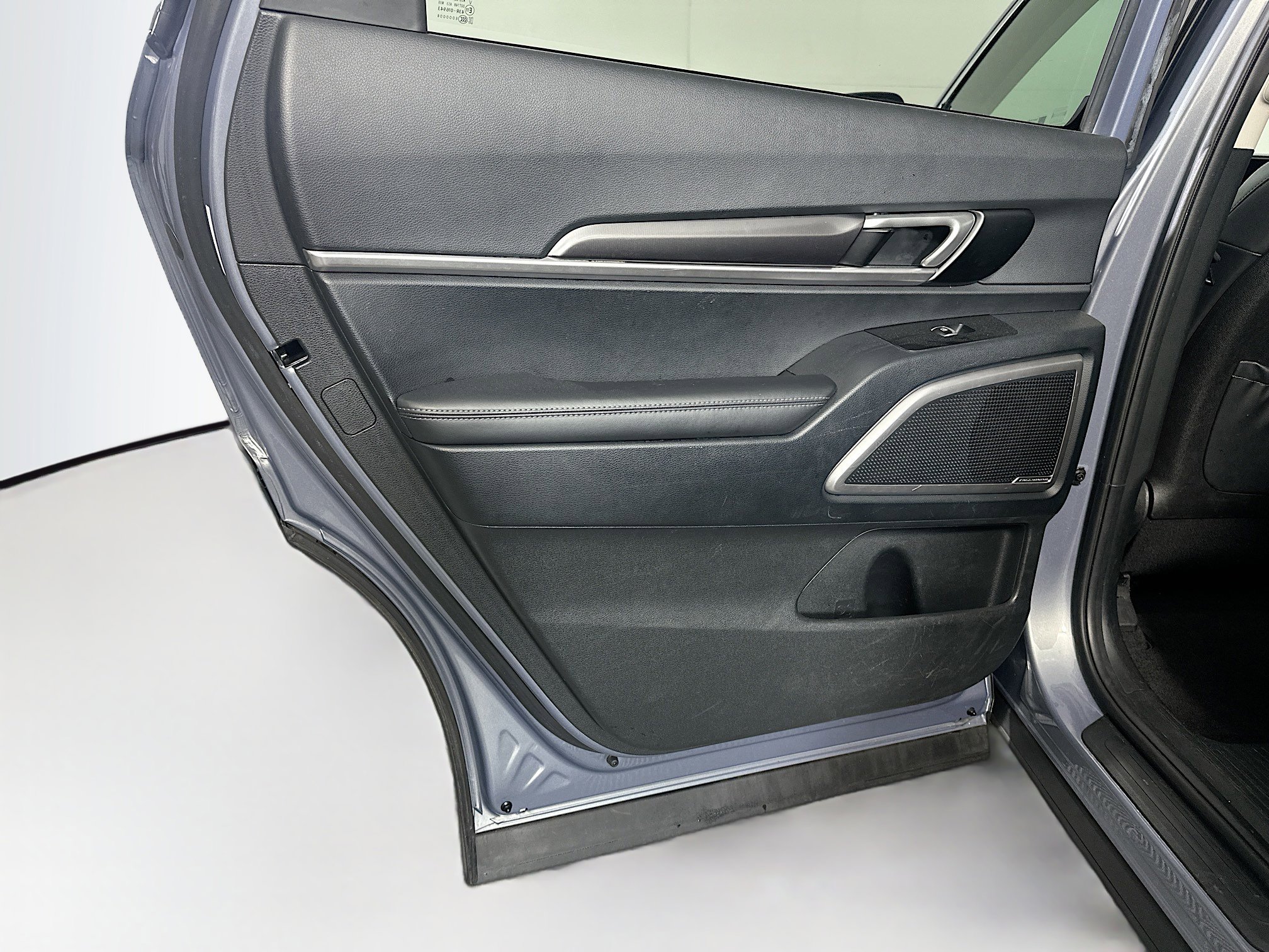 Used 2024 Kia Telluride S image 27