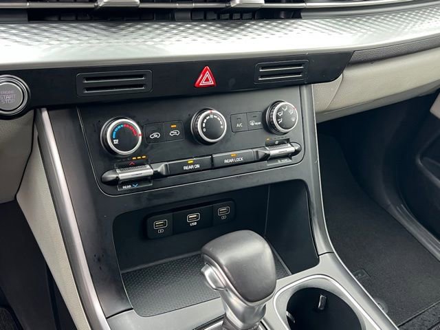 Certified 2024 Kia Carnival LX image 19