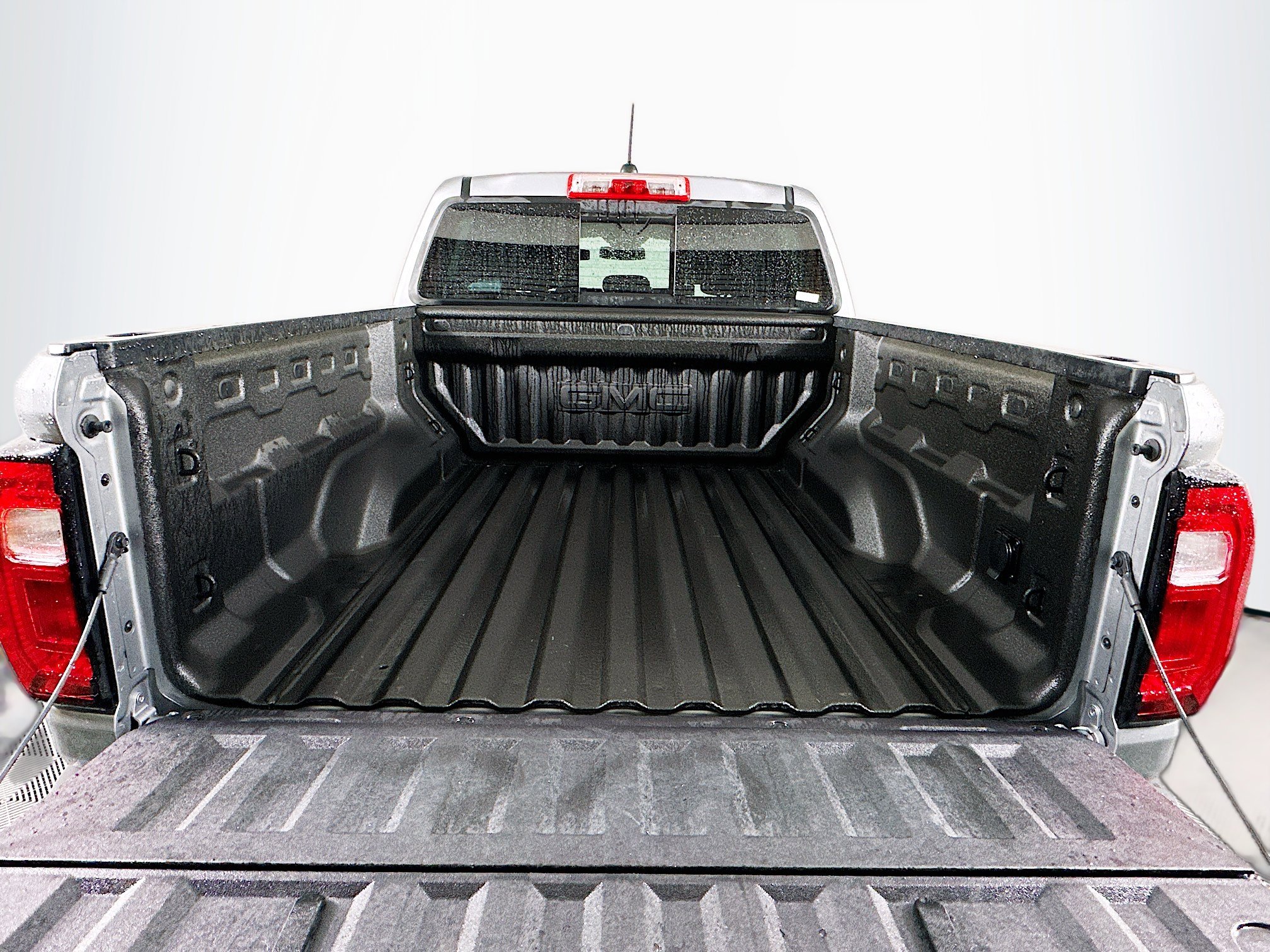 Used 2024 GMC Canyon Elevation w/ Elevation Premium Package image 29