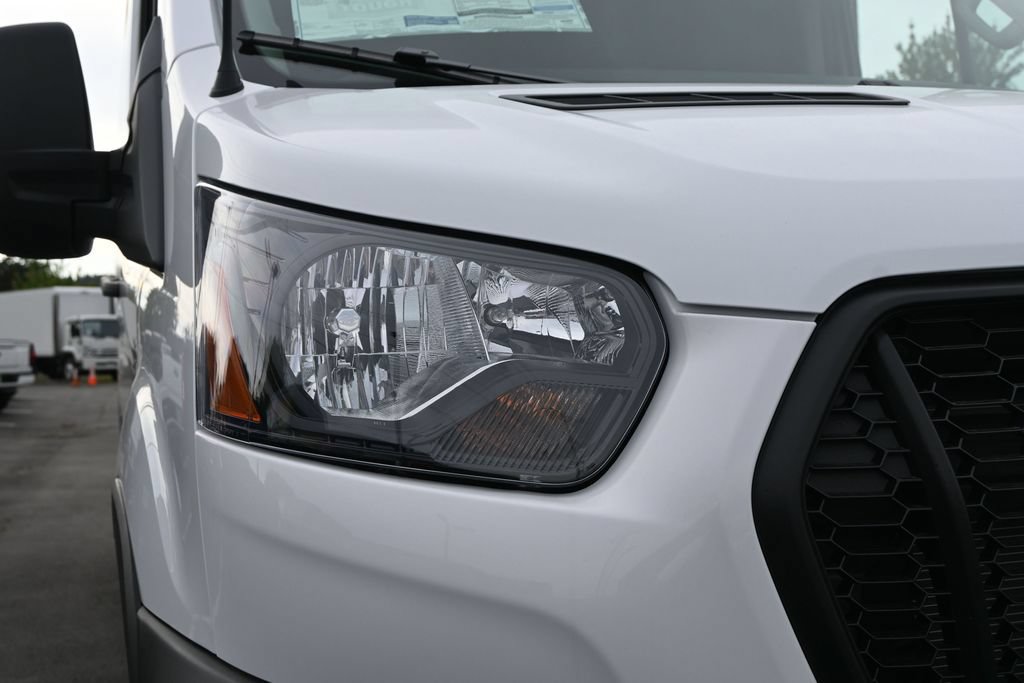 New 2026 Ford Transit 350 148 High Roof AWD image 6