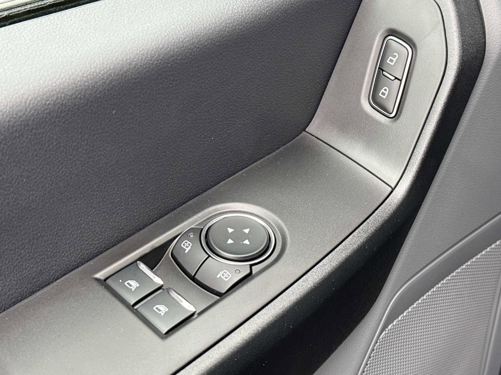 New 2025 Ford F350 XL w/ XL Chrome Package image 19