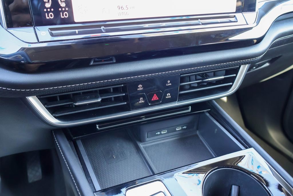 Used 2024 Volkswagen Atlas SE FWD image 15