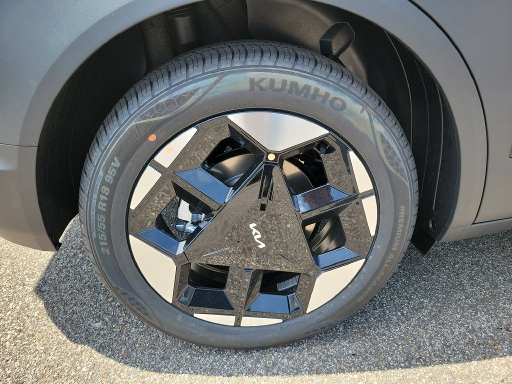 New 2027 Kia Seltos EX FWD image 10