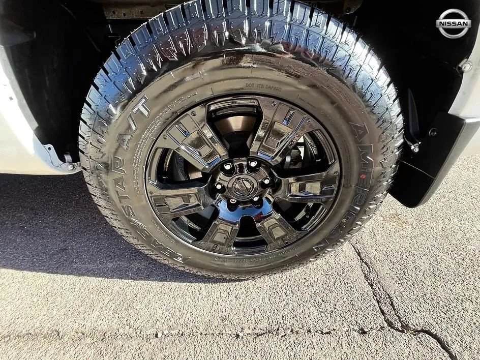 Used 2017 Nissan Titan S AWD/4WD image 16