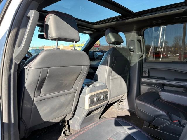Used 2023 Ford Expedition Limited image 20