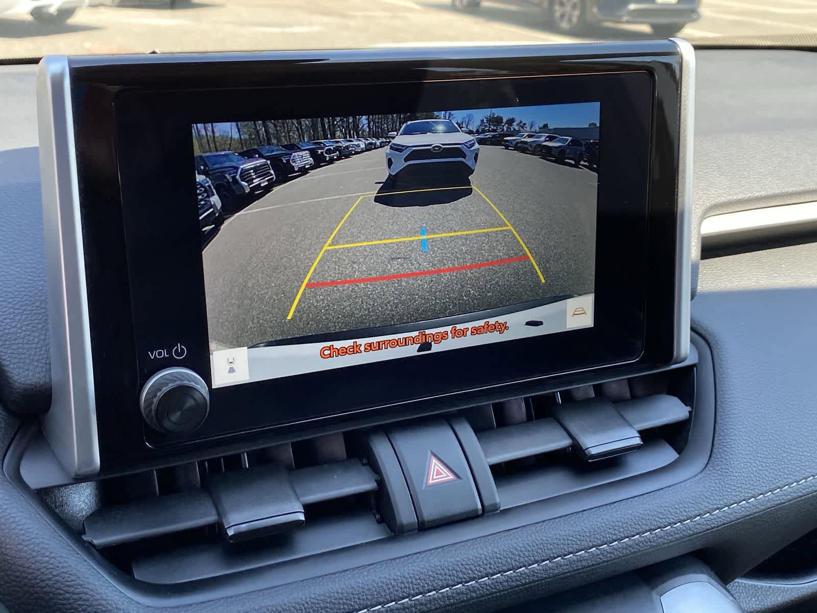 Used 2025 Toyota RAV4 XLE image 30