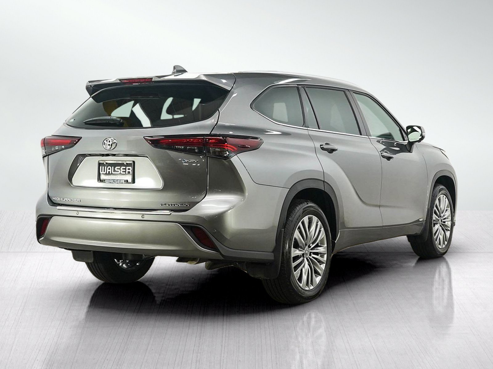 Used 2026 Toyota Highlander Platinum AWD/4WD image 5