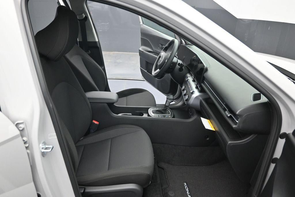 New 2027 Hyundai Kona SE FWD image 30