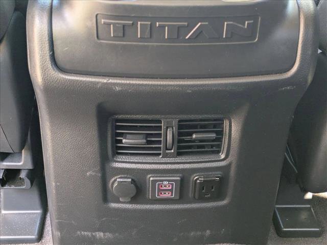 Used 2021 Nissan Titan SV w/ SV Convenience Package image 17