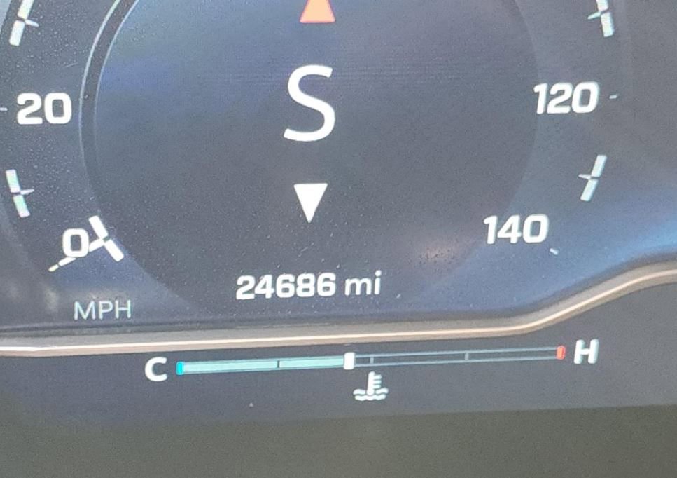 Used 2023 Chevrolet Silverado 1500 LTZ image 8