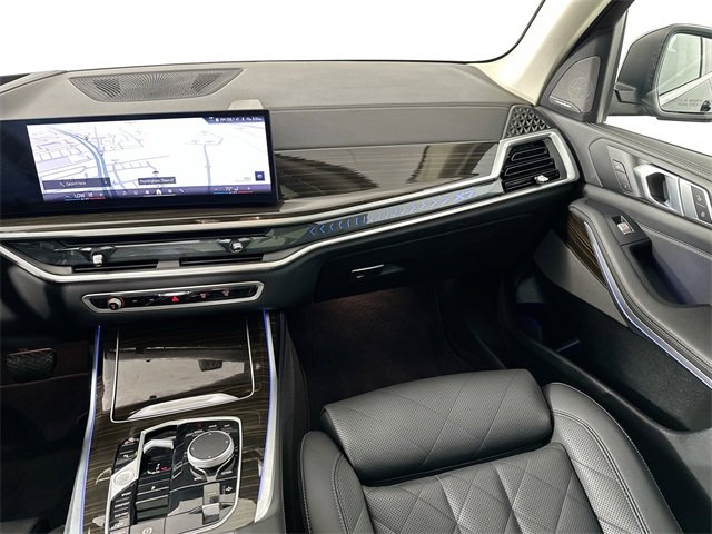Used 2025 BMW X7 xDrive40i image 29
