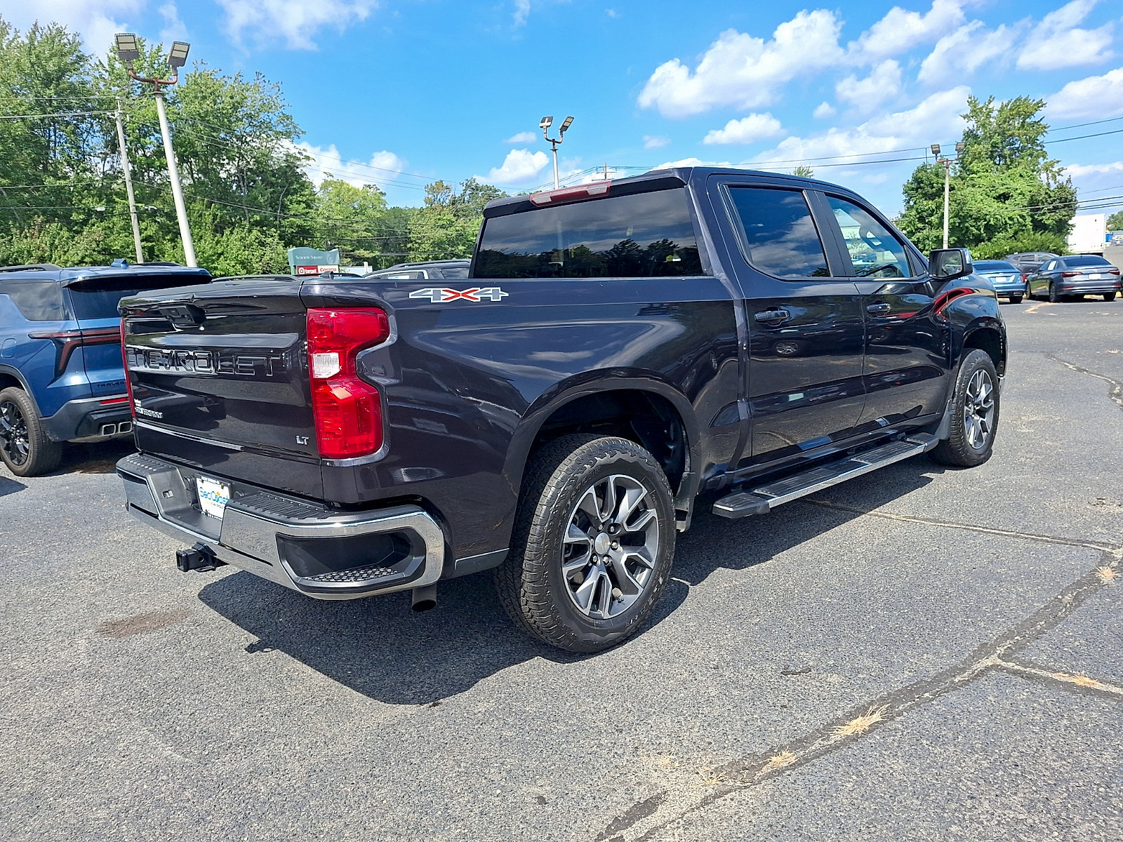 Certified 2023 Chevrolet Silverado 1500 LT AWD/4WD image 6