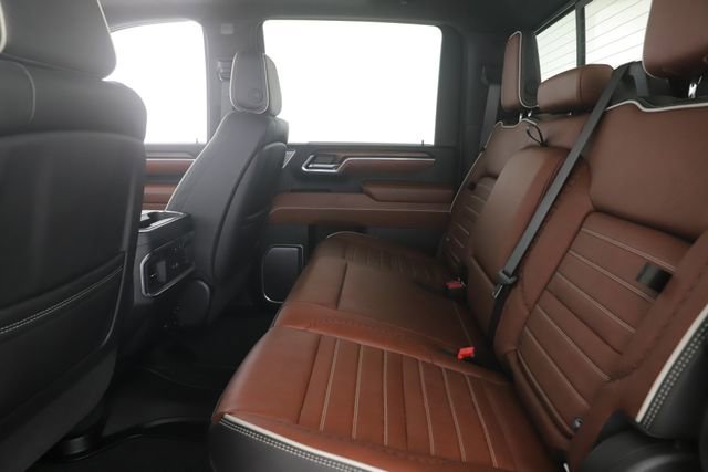 Used 2025 GMC Sierra 3500 Denali Ultimate image 28