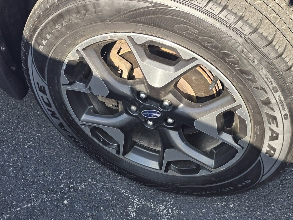 Used 2019 Subaru Crosstrek 2.0i Premium image 25