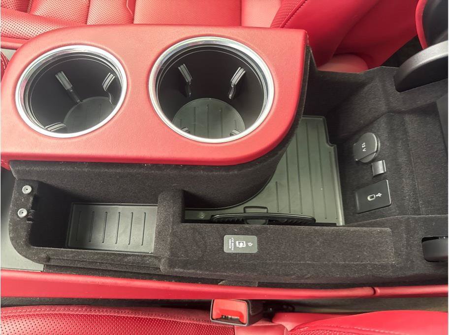 Used 2021 Porsche Panamera image 27