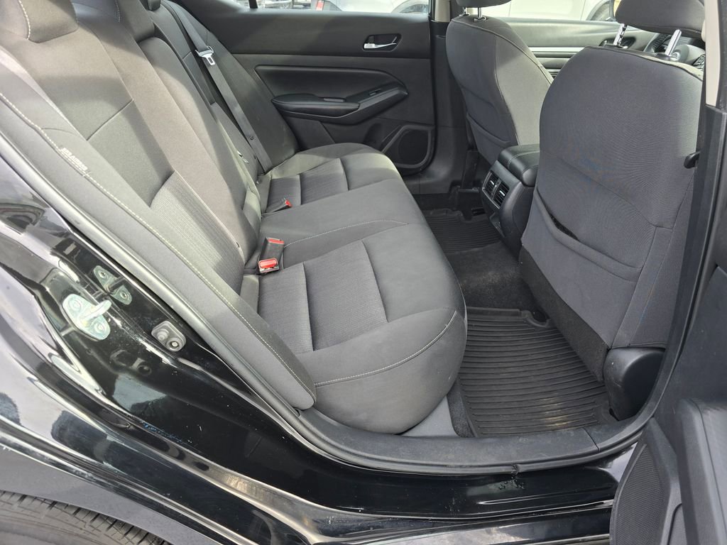 Used 2019 Nissan Altima 2.5 SV image 14