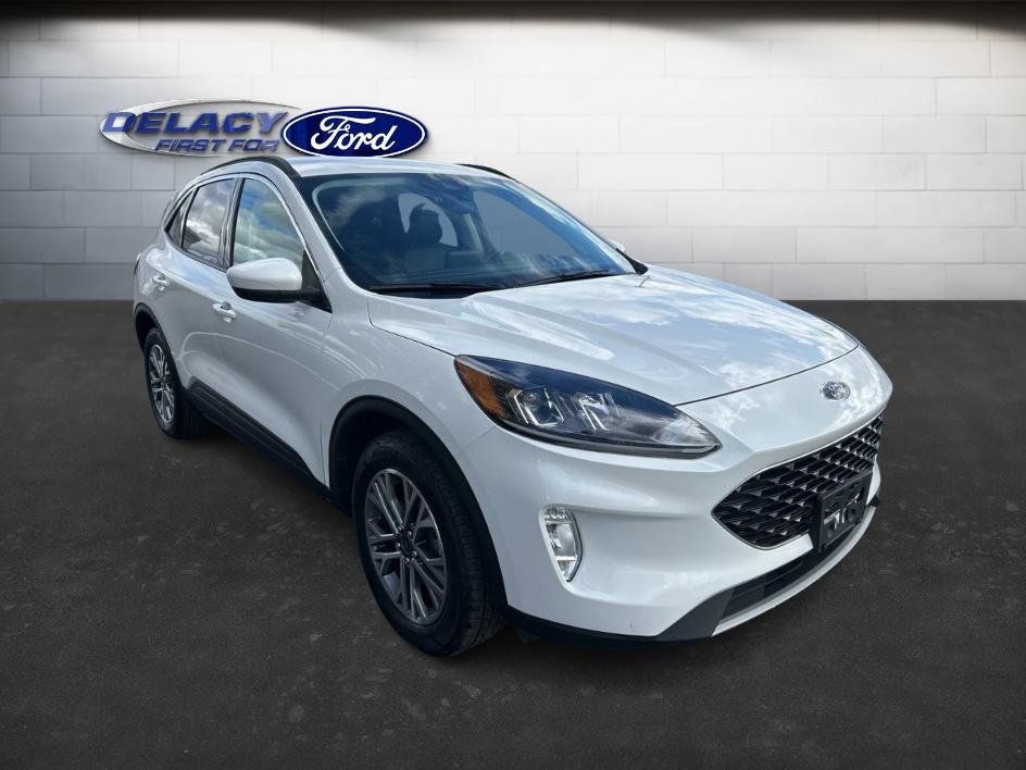 Used 2022 Ford Escape SEL image 6