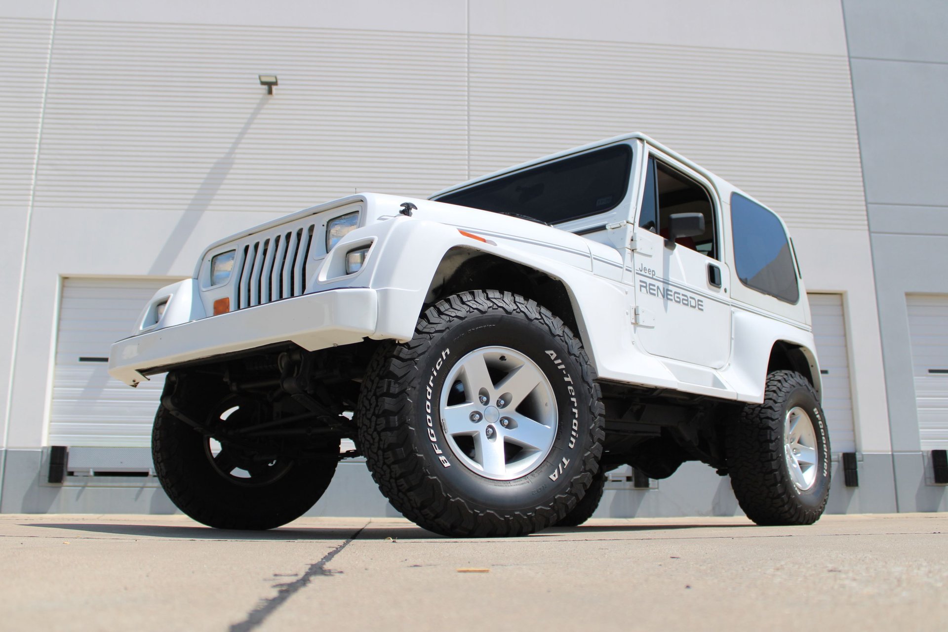 Used 1991 Jeep Wrangler Renegade AWD/4WD image 4
