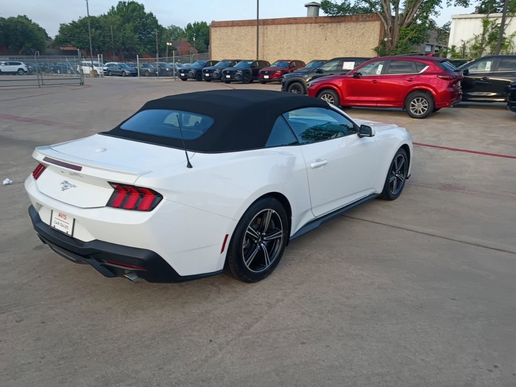 Used 2025 Ford Mustang Premium image 9