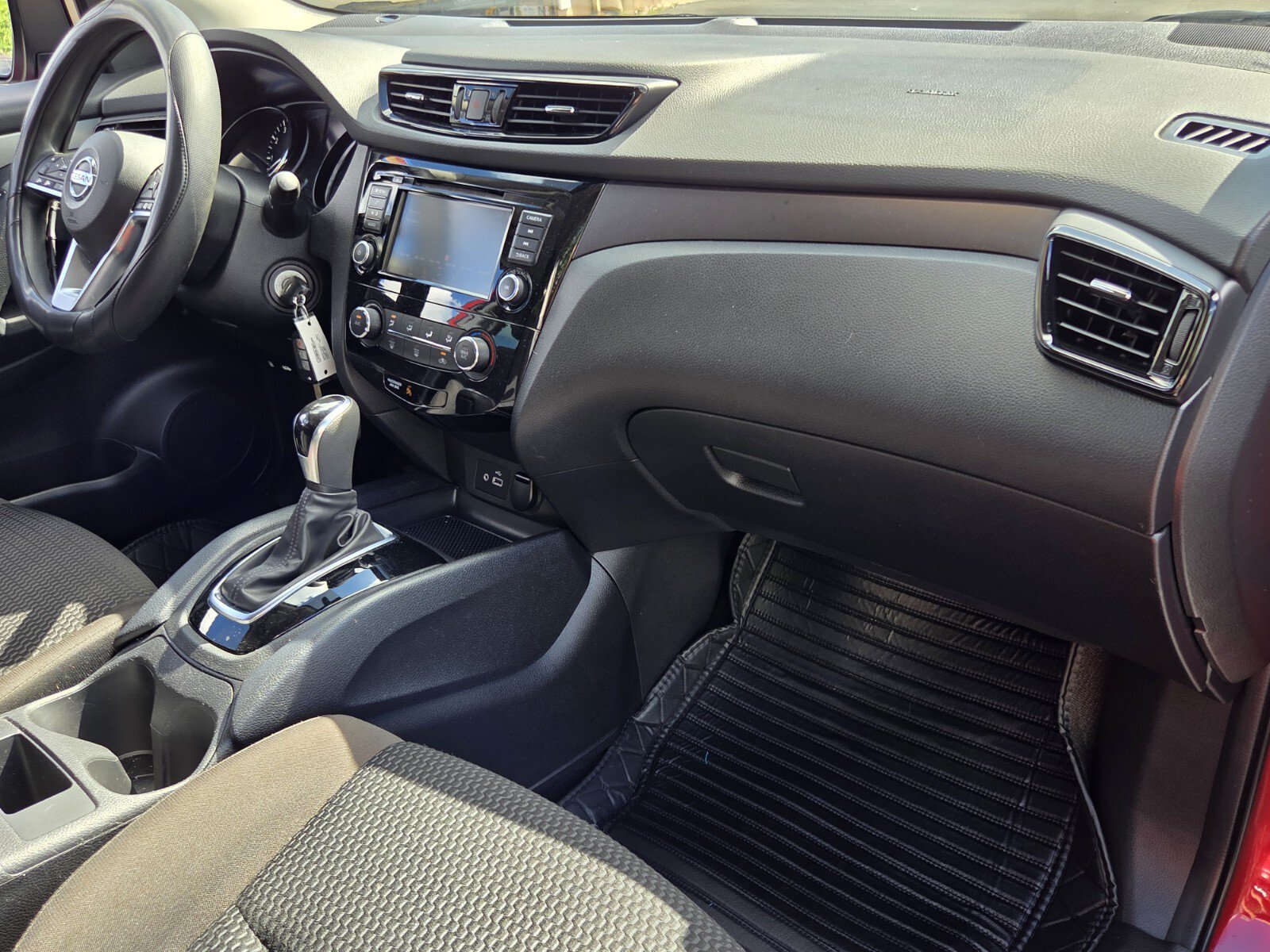 Used 2021 Nissan Rogue Sport S FWD image 16
