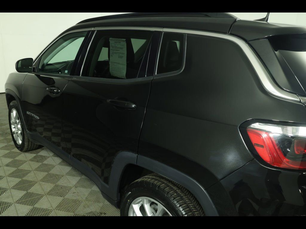 Used 2022 Jeep Compass Latitude image 15