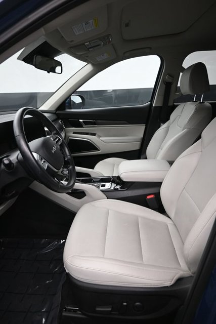 Used 2023 Kia Telluride S w/ S Sunroof Package AWD/4WD image 7