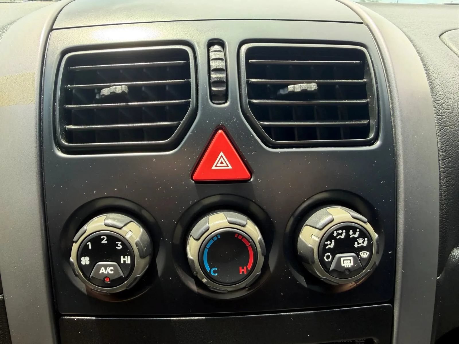 Used 2004 Pontiac GTO RWD image 12