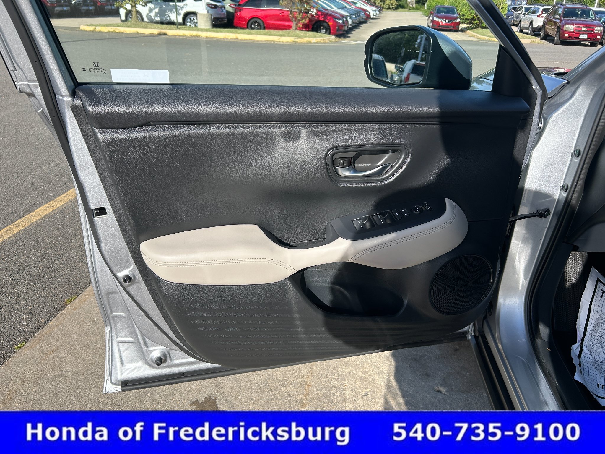 Used 2026 Honda HR-V LX image 10