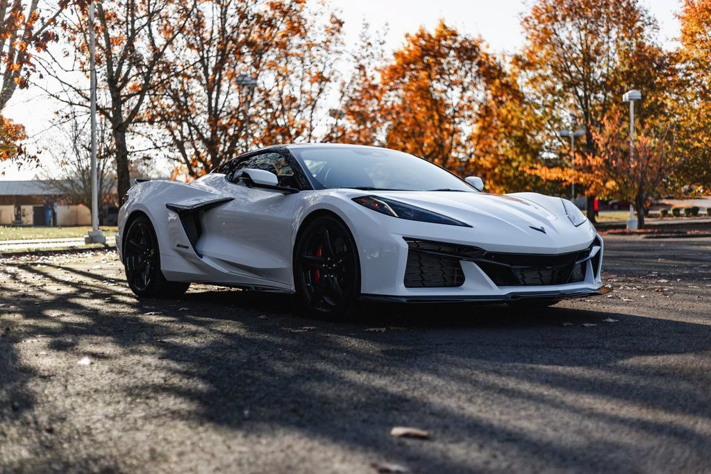 Used 2024 Chevrolet Corvette Z06 w/ Stealth Interior Trim Package RWD image 6
