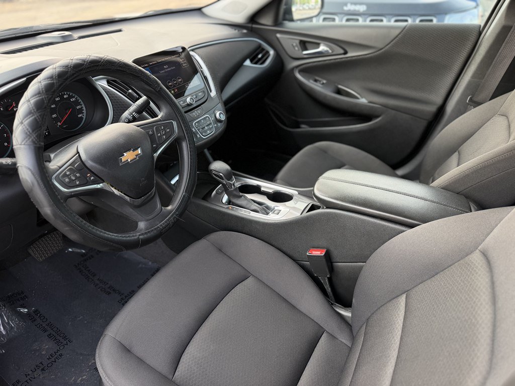Used 2024 Chevrolet Malibu LT FWD image 10