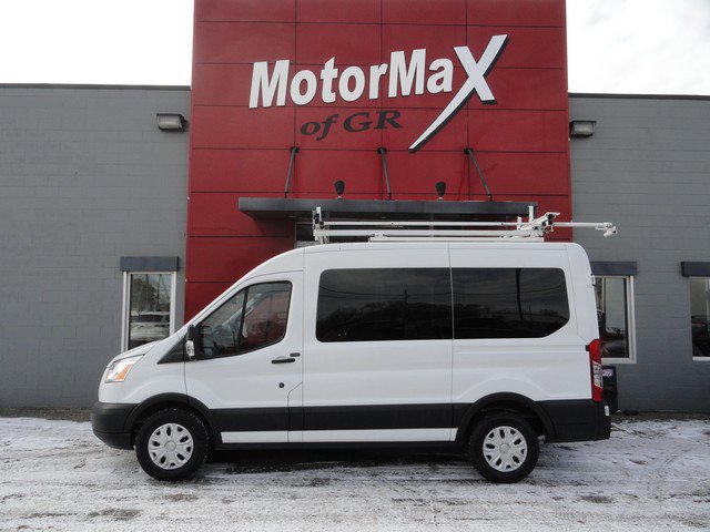 Used 2019 Ford Transit 150 XLT image 2