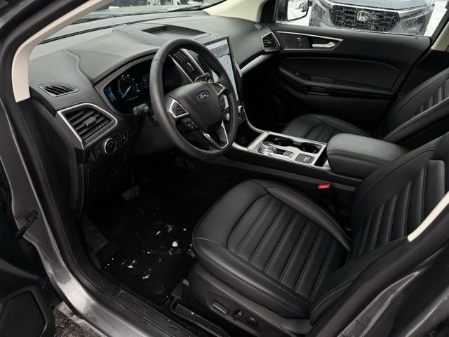 Used 2022 Ford Edge SEL w/ Convenience Package image 17