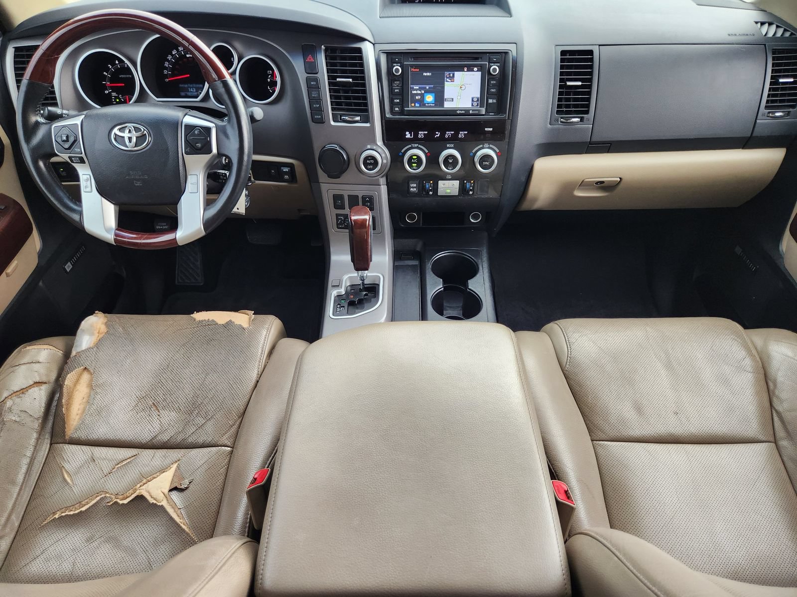 Used 2016 Toyota Sequoia Platinum RWD image 27