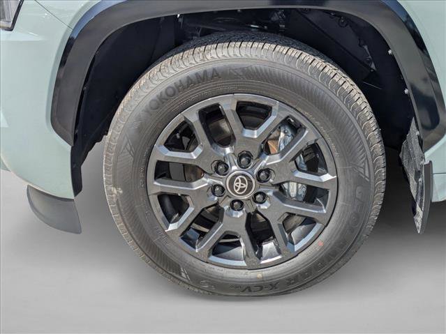 Used 2026 Toyota Sequoia Platinum AWD/4WD image 23