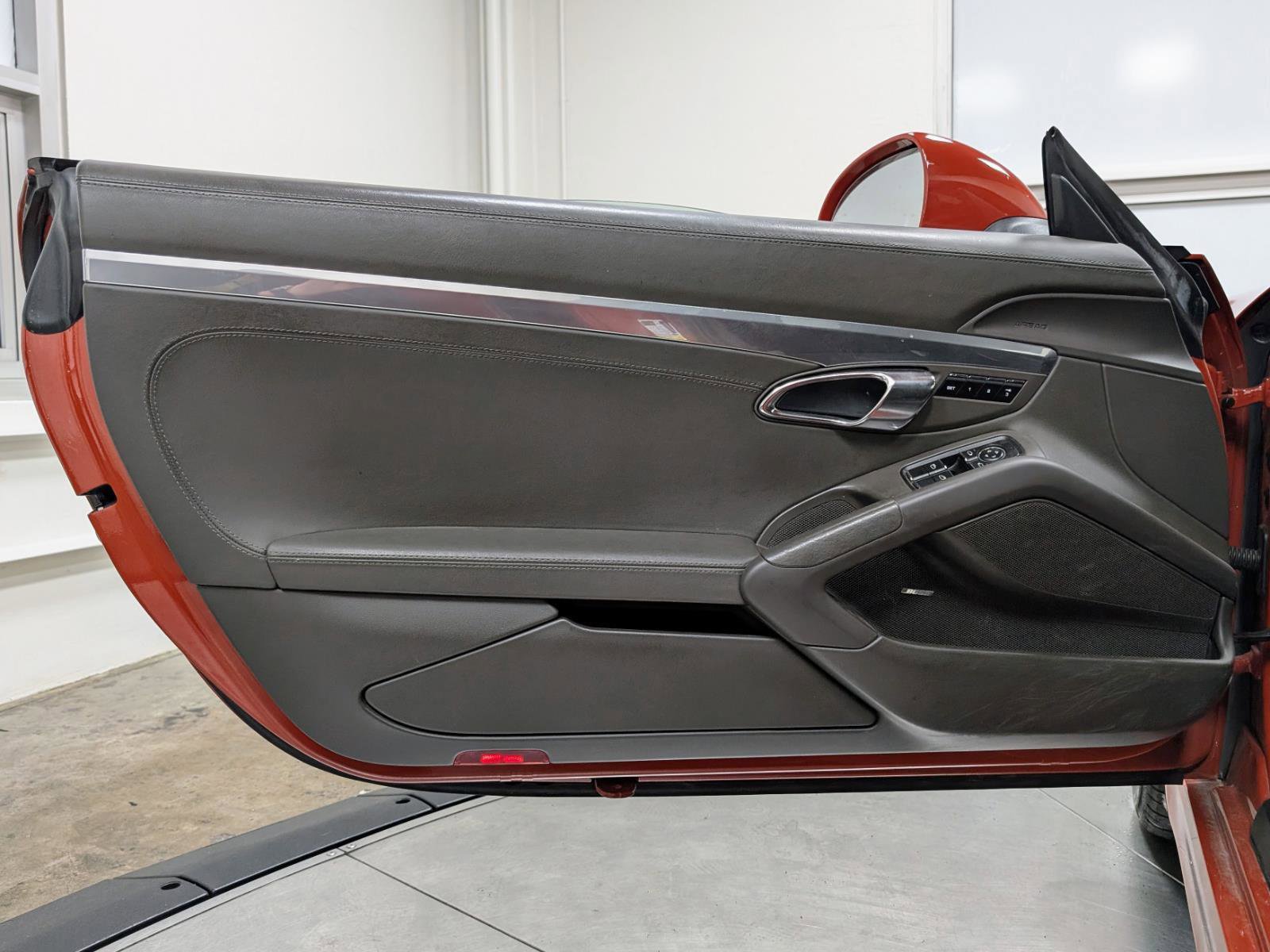 Used 2013 Porsche Boxster S image 15