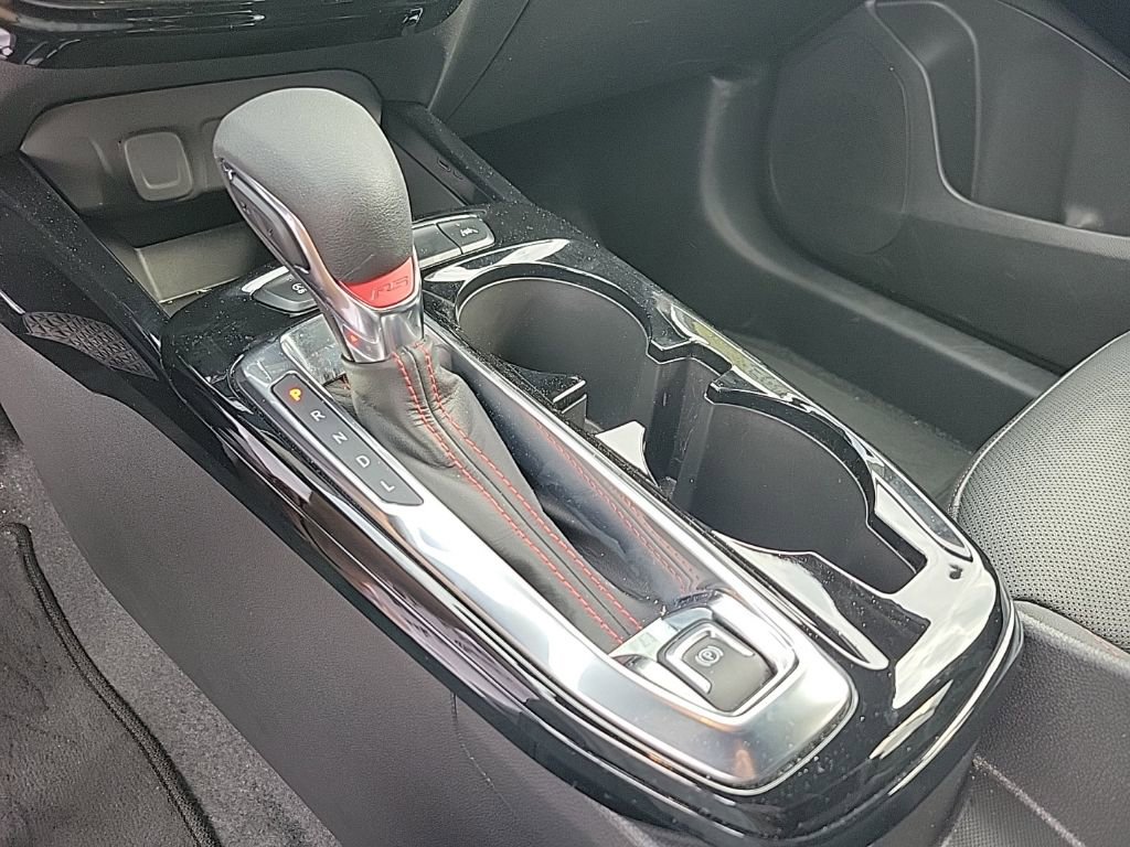 Used 2024 Chevrolet Trax RS image 16