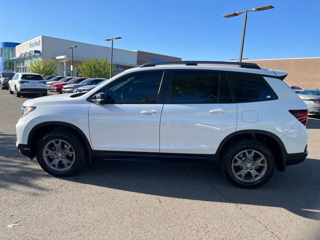 Certified 2025 Honda Passport TrailSport image 9