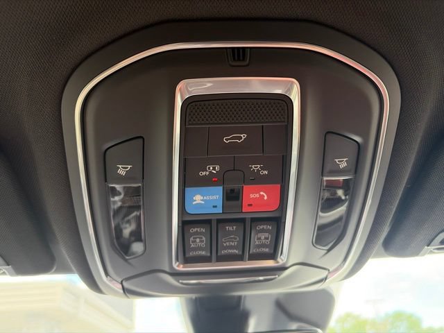 New 2026 Jeep Grand Cherokee L Limited AWD/4WD image 15