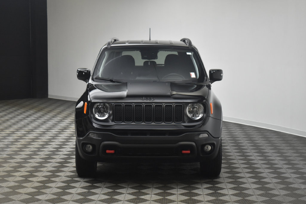 Used 2023 Jeep Renegade Trailhawk w/ Trailer Tow Group AWD/4WD image 17