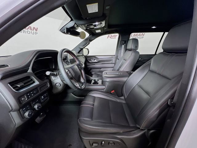 Used 2024 Chevrolet Suburban RST w/ Luxury Package image 10