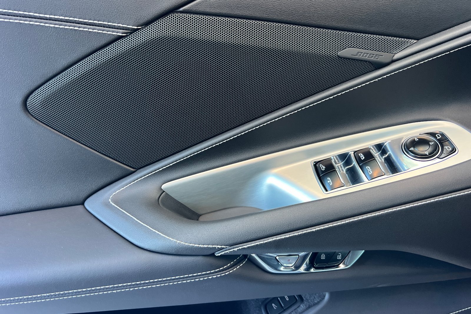 New 2027 Chevrolet Corvette Stingray Convertible RWD image 14