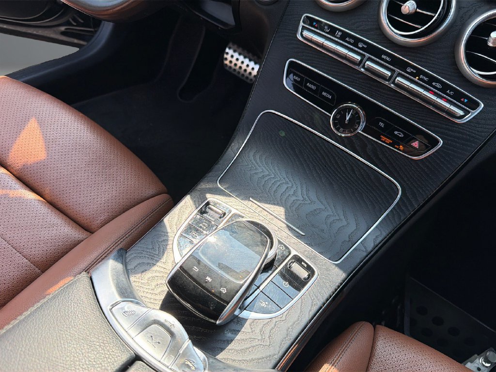 Used 2021 Mercedes-Benz C 300 Cabriolet w/ AMG Line image 19