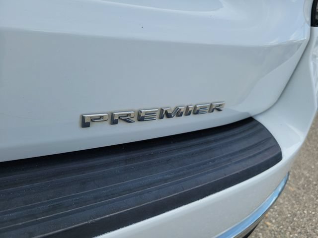 Used 2022 Chevrolet Suburban Premier AWD/4WD image 10