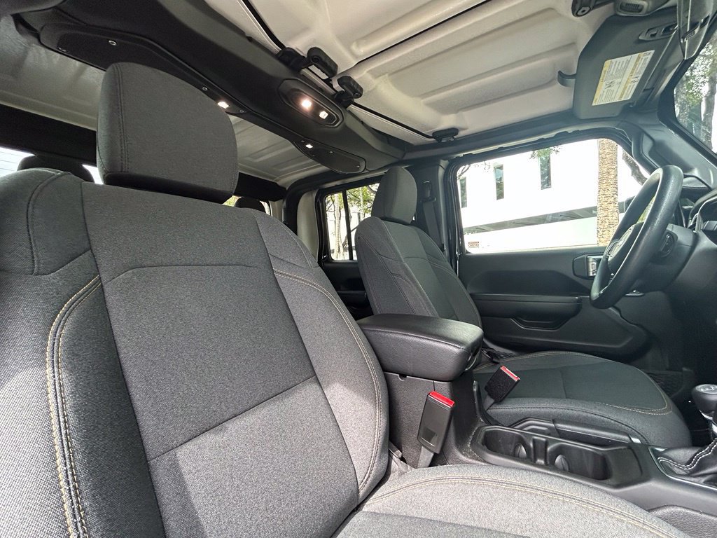 Certified 2024 Jeep Gladiator Sport AWD/4WD image 31