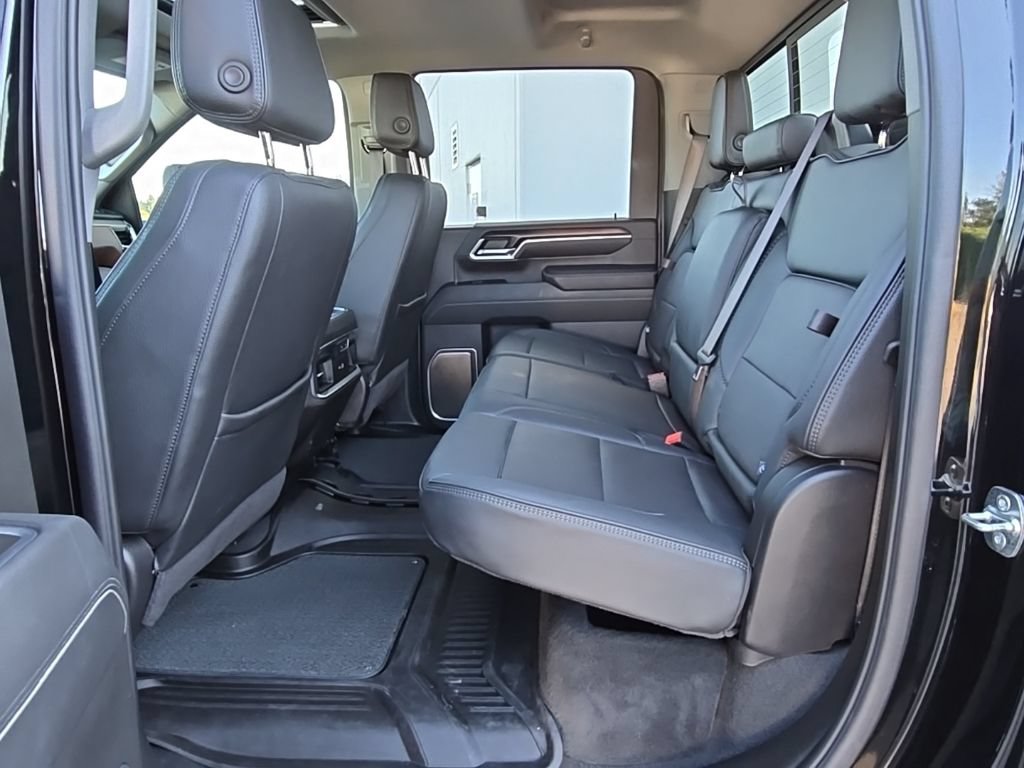 Used 2025 GMC Sierra 3500 Denali AWD/4WD image 31
