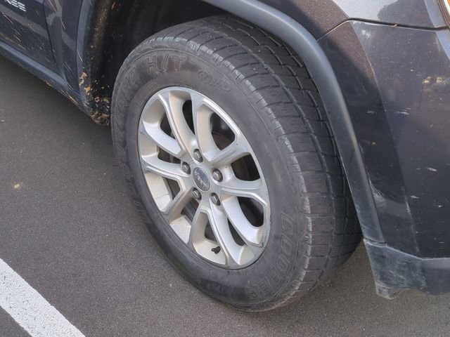 Used 2016 Jeep Grand Cherokee Laredo w/ Quick Order Package 23E AWD/4WD image 7