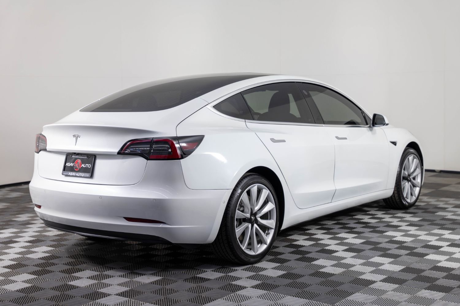 Used 2019 Tesla Model 3 Long Range RWD image 7