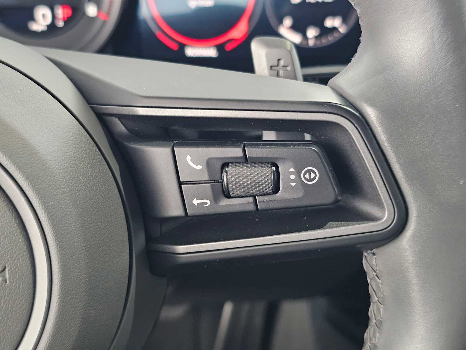 Used 2021 Porsche 911 Carrera image 27